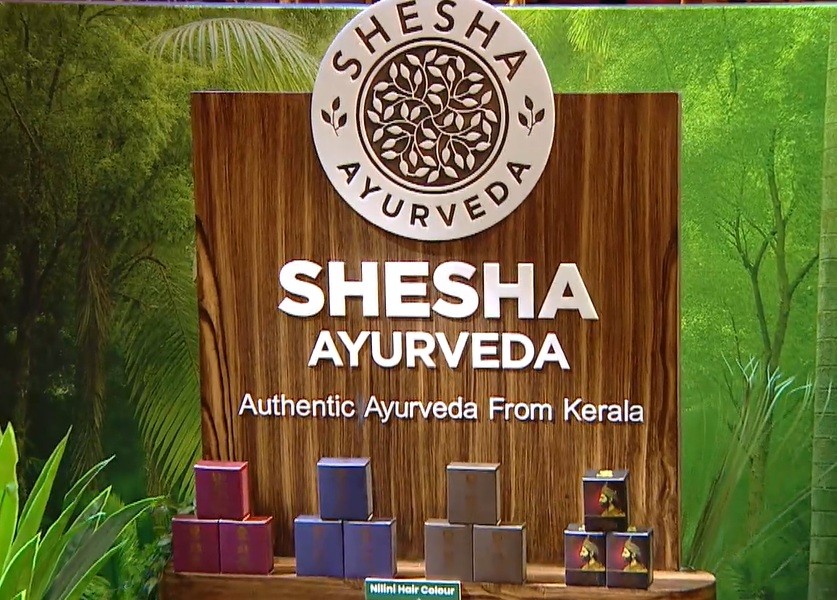 Ayurvedic Beauty Essentials: Mud & Leaf Soap and Kumkumadi Ubtan